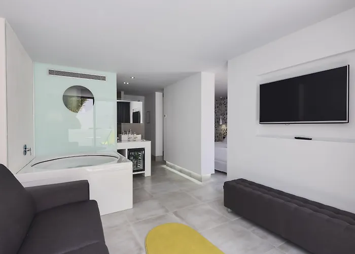 Отель Barcelo Teguise - Adults Only Коста-Тегисе